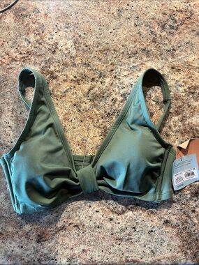 Target Shade & Shore Bikini Top D/DD 8-10  Olive Green Ribbed Bralette
